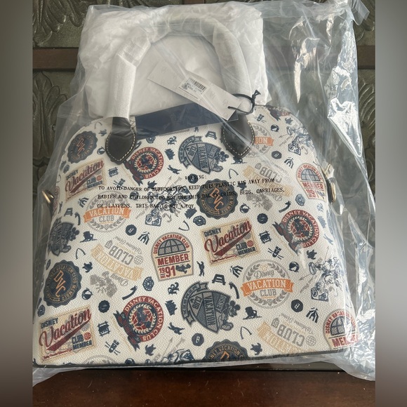 Dooney & Bourke Handbags - Disney Vacation Club Dooney & Bourke Purse